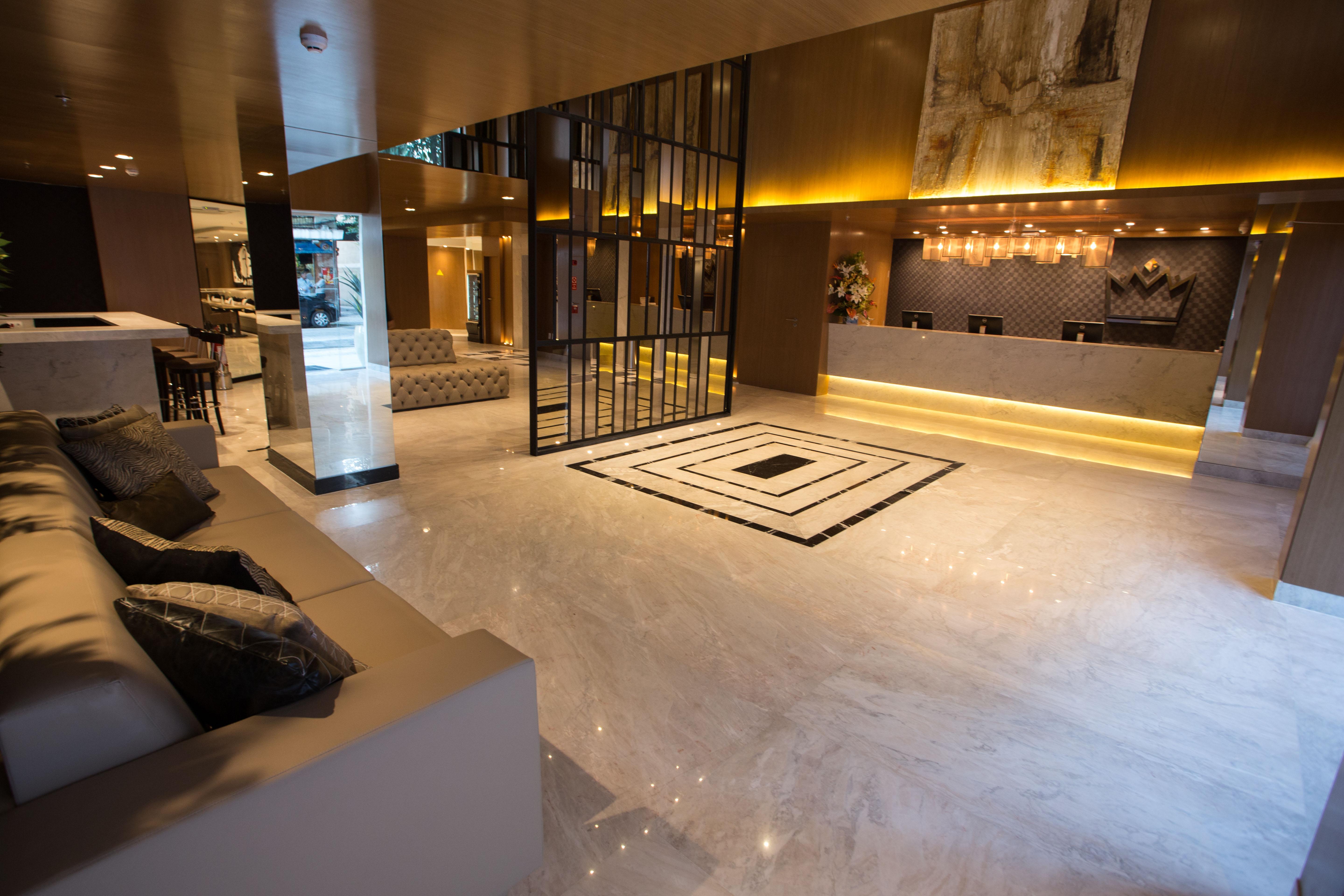 Royal Regency Palace Hotel